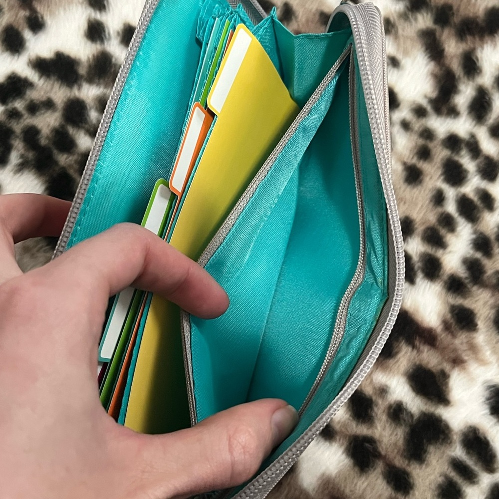 Thirty-one clutch zipper wristlet organizer wallet multicolor - Picture 7 of 10